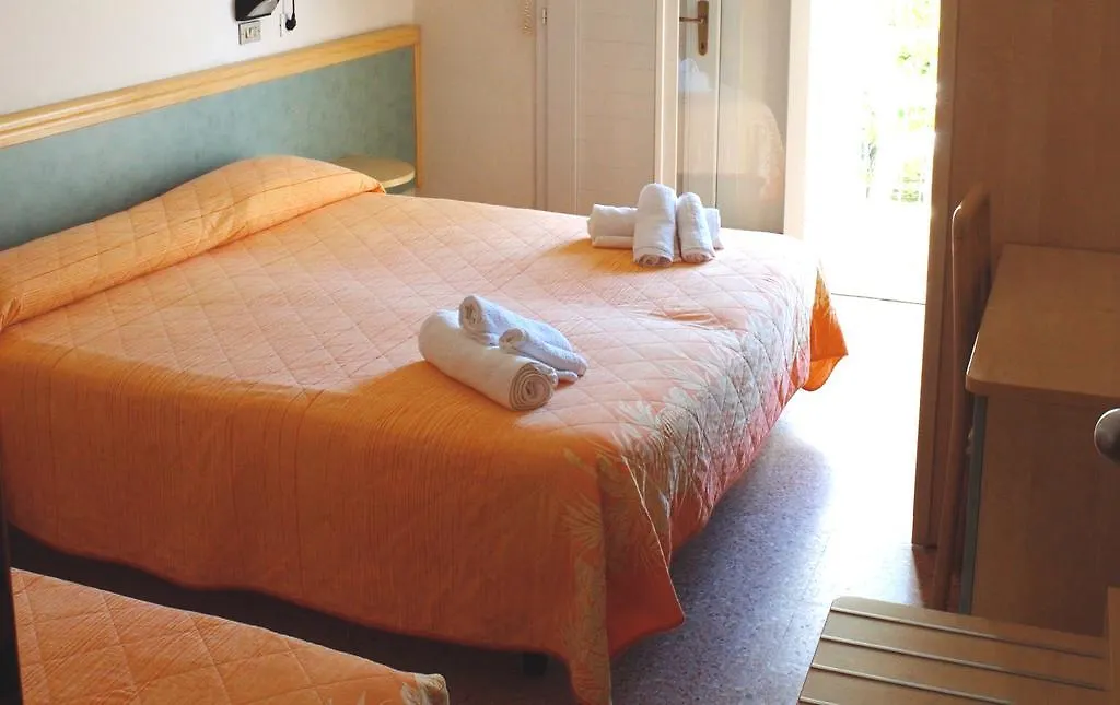 Hotel Lux Cesenatico 3*,  Ιταλία