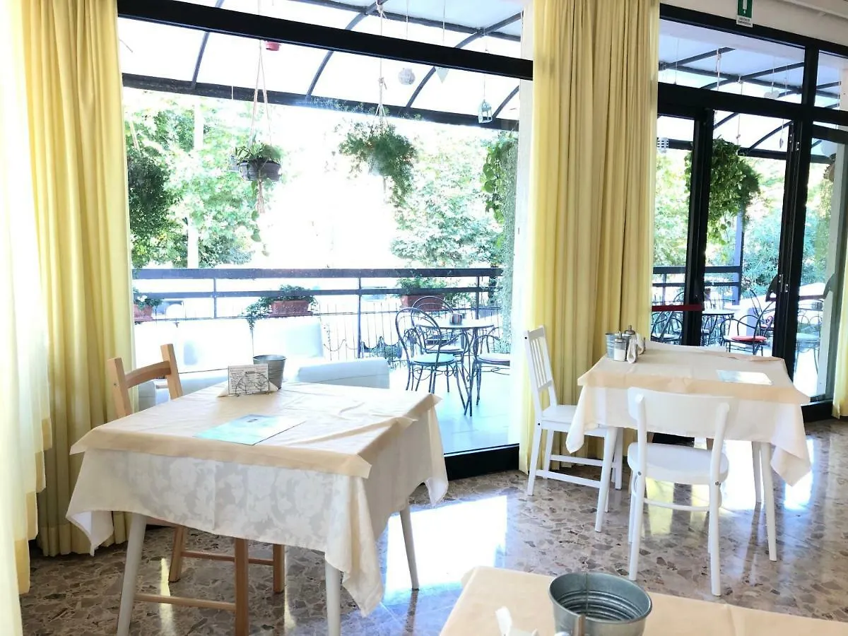 Hotel Lux Cesenatico